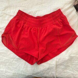 Lululemon Hotty Hot Low Rise Shorts 2.5” Size 6